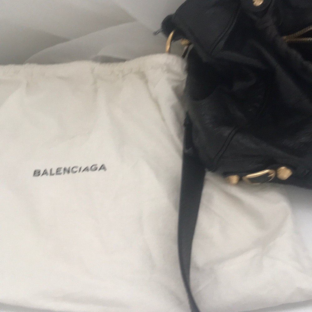 Authentic Balenciaga leather purse with dust bag - Picture 9 of 12
